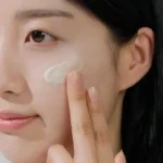 Skin1004 Centella Crème Solaire Air-fit Plus Spf50+ – Image 3